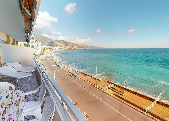 Joli 2p Climatise Avec Terrasse Face A La Pres Du Centre - Fr-1-196-388 *