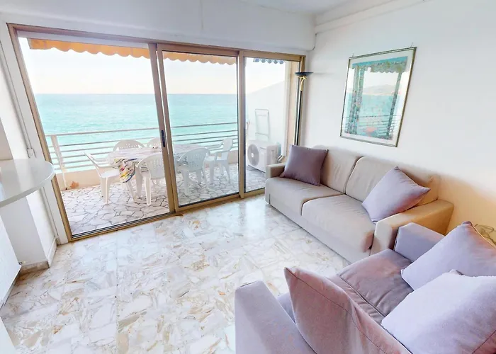 Joli 2p Climatise Avec Terrasse Face A La Pres Du Centre - Fr-1-196-388 Appartement Menton