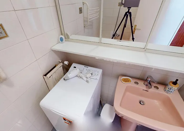 Appartement Joli 2p Climatise Avec Terrasse Face A La Pres Du Centre - Fr-1-196-388 Menton